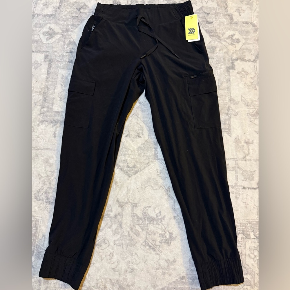 NEW NWT Black Cargo Jogger Pants